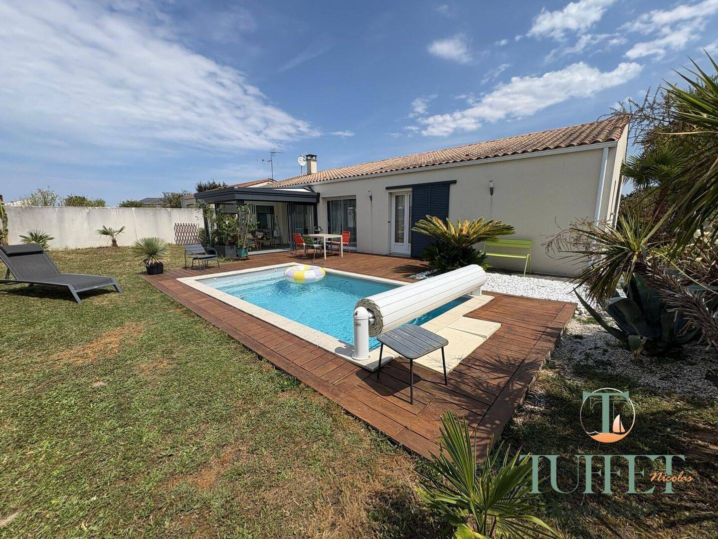Maison 5 pièces 135 m² · à Saint-Just-Luzac · 135 m² · 325 000 €