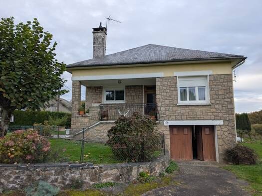 Maison à vendre 127 680 € 4 pièces 3 chambres 80 m² 10 000 m² de terrain Saint-Ybard 19140