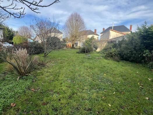 Maison à vendre 159 000 € 7 pièces 5 chambres 1 527 m² de terrain Rouillé 86480