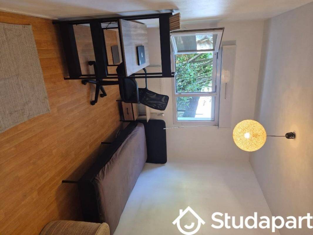 1 pièce 10 m² · à Nantes · 10 m² · 490 €/mois