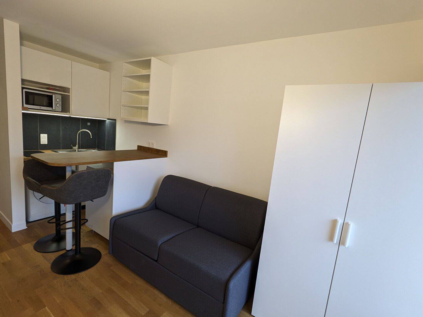 Appartement 1 pièce 15 m² · à Paris 15ème Arrondissement · 15,2 m² · 722 €