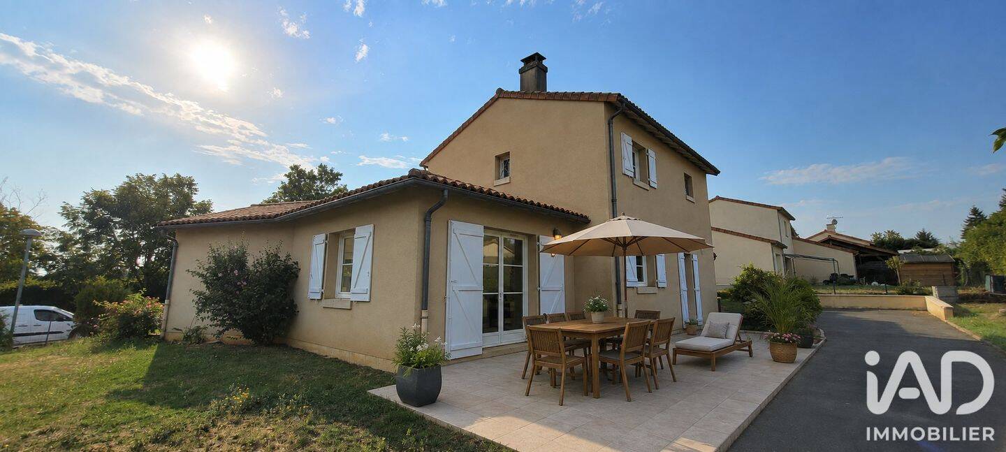 Maison 5 pièces 126 m² · à Nouaillé-Maupertuis · 125,6 m² · 327 000 €