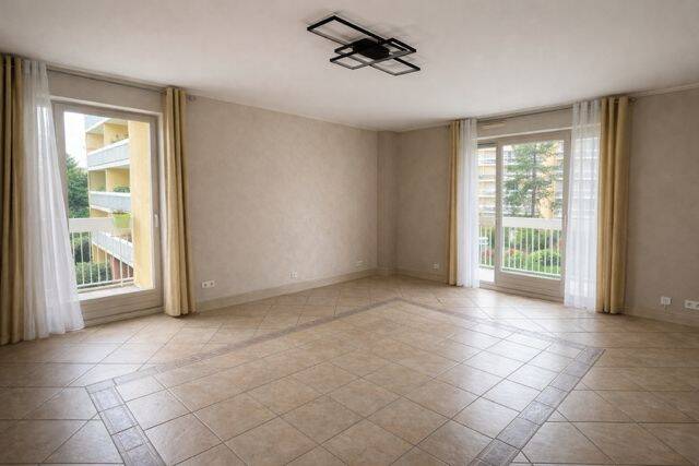Appartement 5 pièces 98 m² · à Élancourt · 97,7 m² · 229 000 €