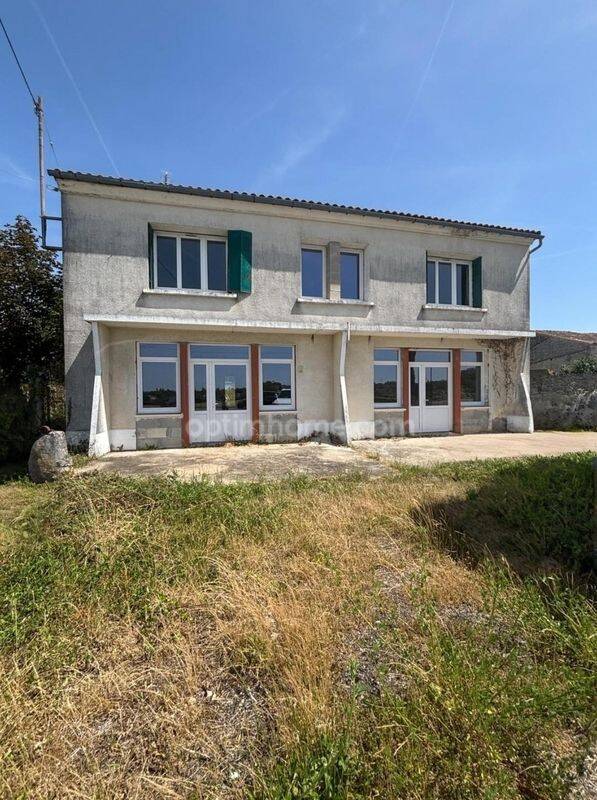 Maison 8 pièces 200 m² · à Moulidars · 200 m² · 175 725 €