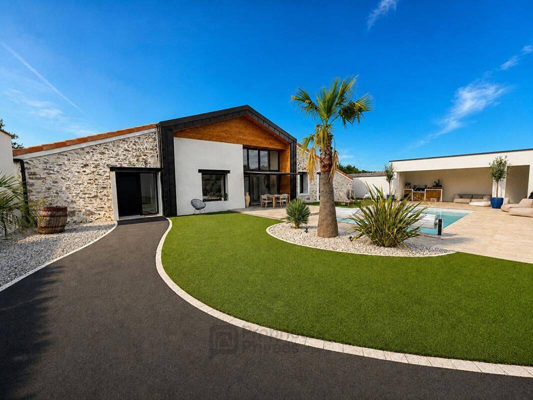 Maison 5 pièces 175 m² · à La Séguinière · 175 m² · 627 900 €
