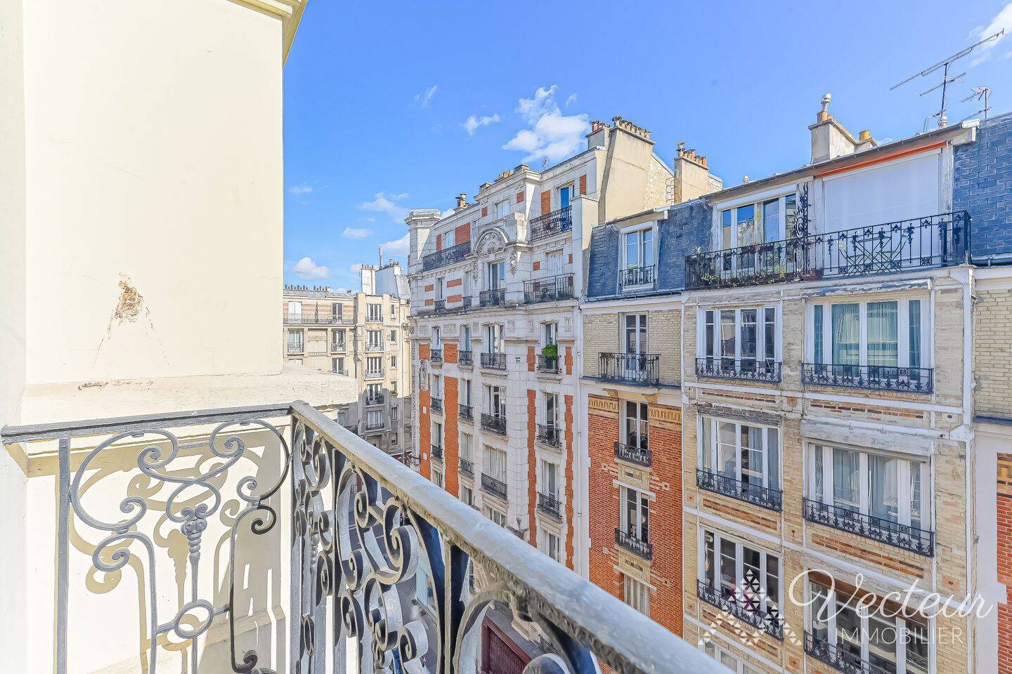Appartement 2 pièces 50 m² · à Paris 15ème Arrondissement · 50,4 m² · 1 954 €/mois