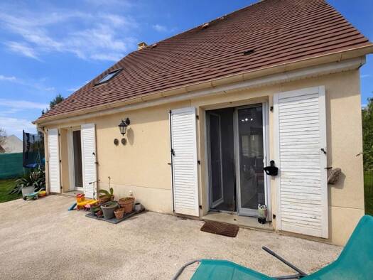 Maison à vendre 300 000 € 4 pièces 3 chambres 86,3 m² 274 m² de terrain Dammartin-sur-Tigeaux 77163