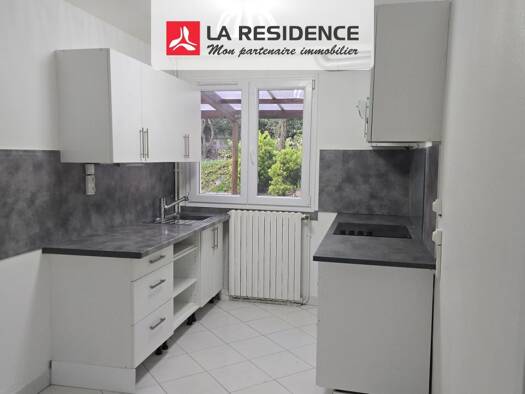 Appartement à louer 784 € 2 pièces 1 chambre 63 m² RDC/2 Vétheuil 95510