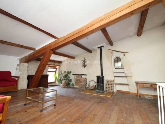 Maison à vendre 265 000 € 5 pièces 2 chambres 160 m² Pourcieux 83470
