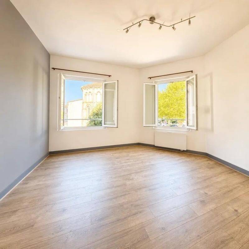 Maison 2 pièces 72 m² · à Saint-Vivien-de-Médoc · 71,8 m² · 495 €/mois