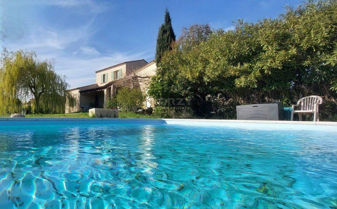 Maison 5 pièces 149 m² · à Maussane-les-Alpilles · 149,4 m² · 799 000 €