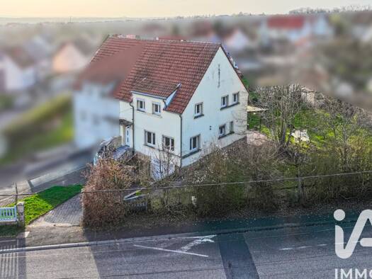 Maison à vendre 134 000 € 5 pièces 3 chambres 109 m² 775 m² de terrain Ouest Faulquemont 57380