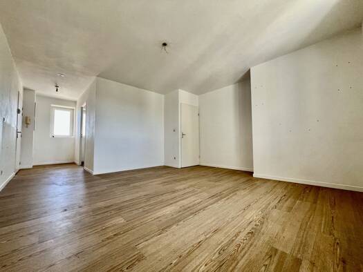 Appartement à vendre 109 000 € 3 pièces 2 chambres 60,7 m² Étage 2/2 Le Pontet 84130