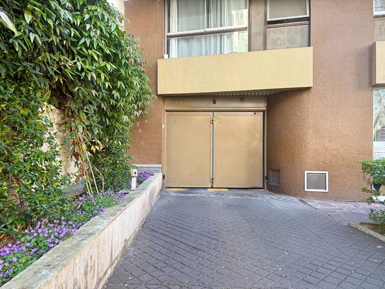 Garage/Stationnement à vendre 21 000 € 11 m² Saint Lambert Paris 15ème 75015