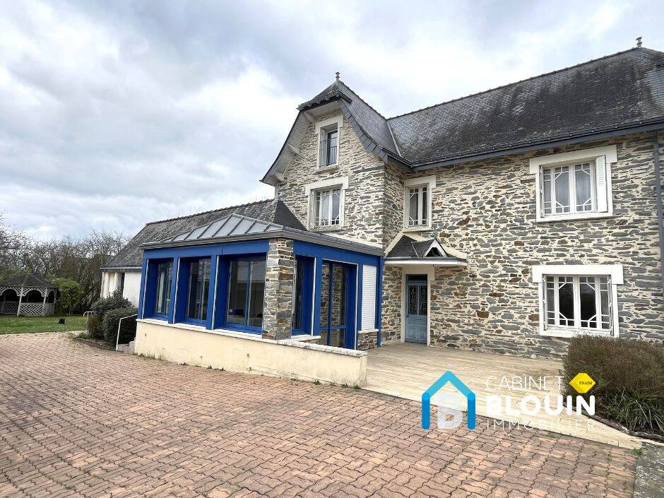 Maison 9 pièces 188 m² · à Saffré · 188 m² · 364 000 €