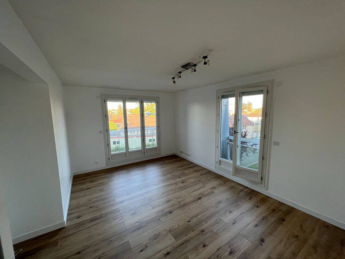 Appartement 3 pièces 58 m² · à Ozoir-la-Ferrière · 57,7 m² · 1 185 €/mois