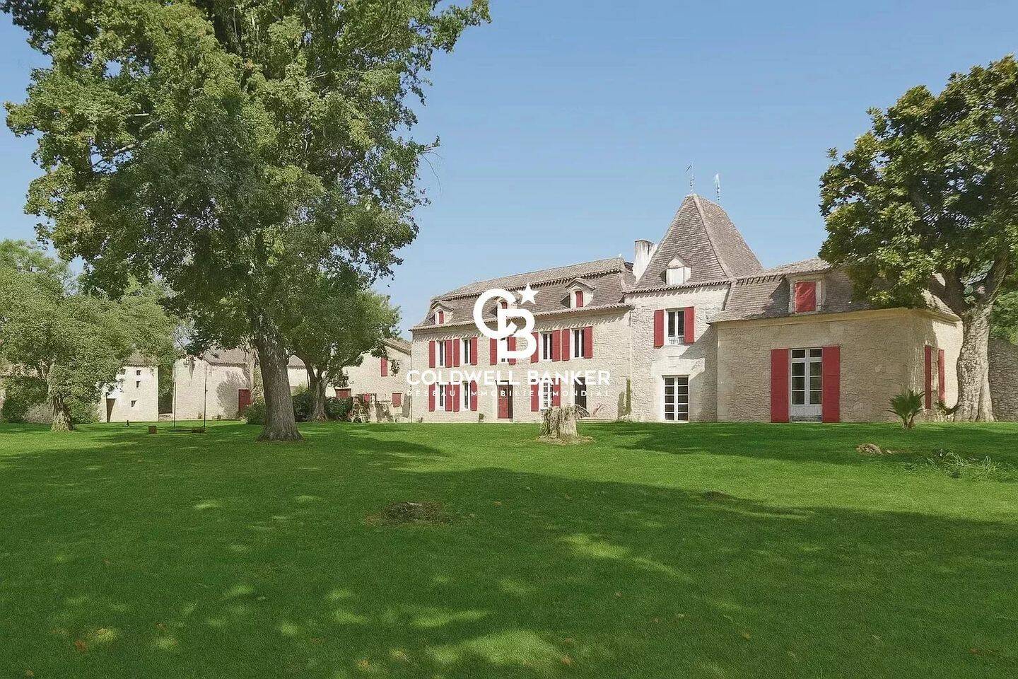 Maison 18 pièces 500 m² · à Sainte-Foy-la-Grande · 500 m² · 1 347 000 €