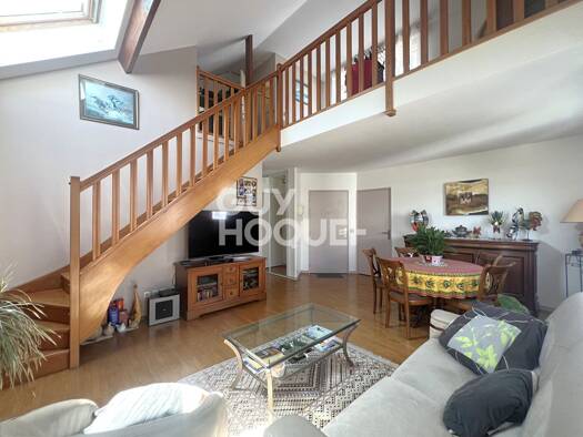 Appartement à vendre 549 000 € 3 pièces 2 chambres 90 m² Étage 3/4 Faubourg de l'Arche Courbevoie 92400