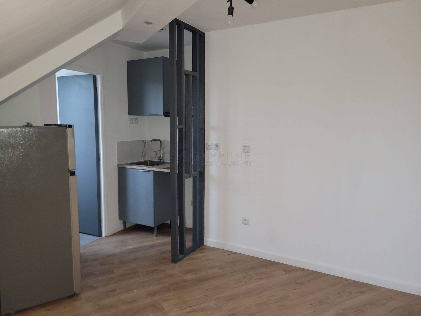 Appartement 1 pièce 17 m² · à Saint-Valery-en-Caux · 17 m² · 390 €