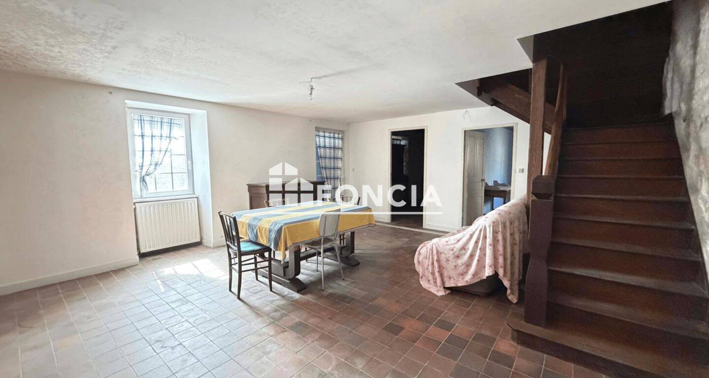 Maison 7 pièces 160 m² · à Kerlaz · 160 m² · 158 000 €