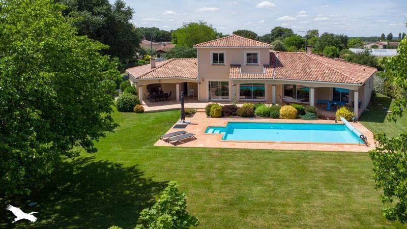 Maison 7 pièces 209 m² · à Carbonne · 209 m² · 549 900 €