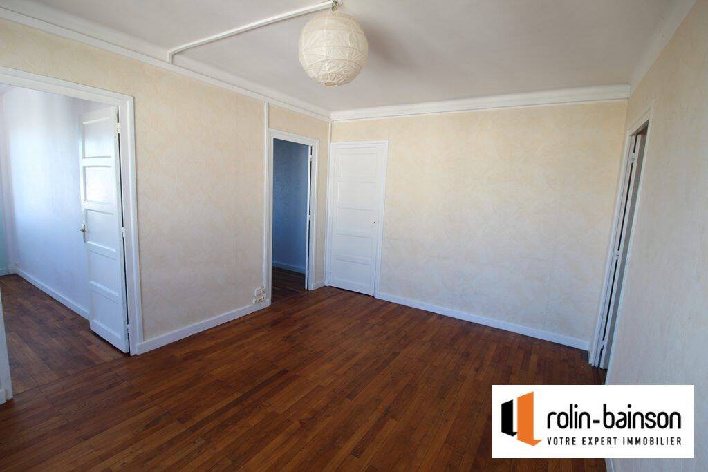 Appartement 3 pièces 63 m² · à Lyon 8ème Arrondissement · 63,3 m² · 99 000 €