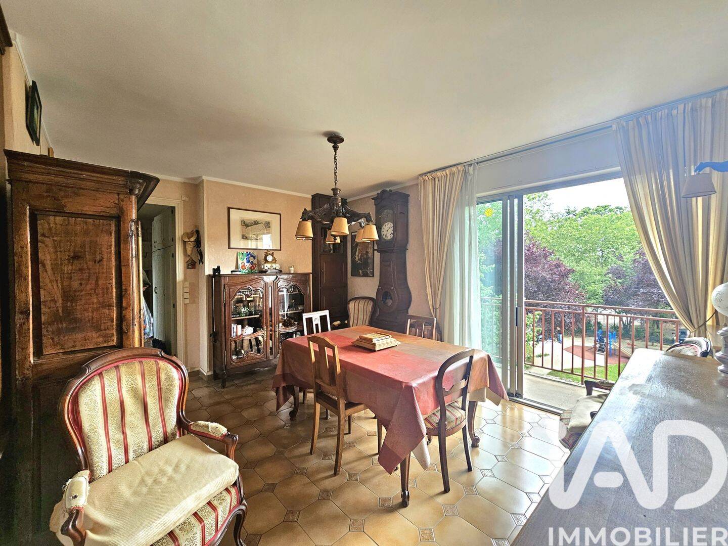 Appartement 3 pièces 68 m² · à Saint-Denis · 67,9 m² · 200 000 €