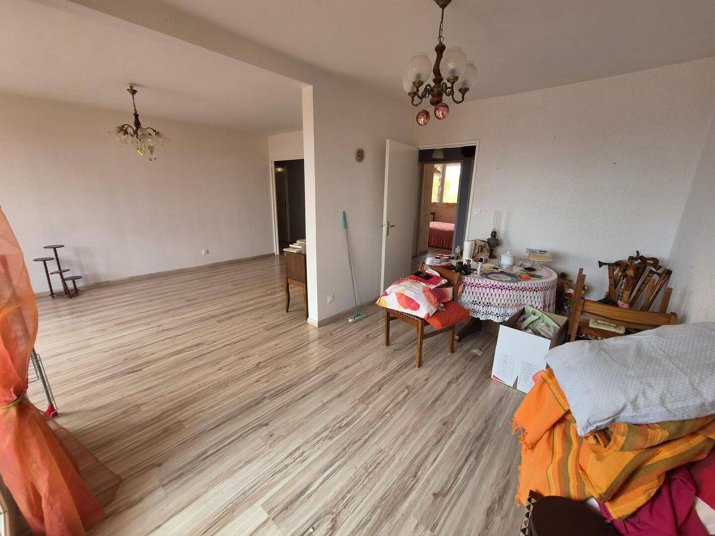 Appartement 4 pièces 80 m² · à Villars · 80 m² · 95 000 €