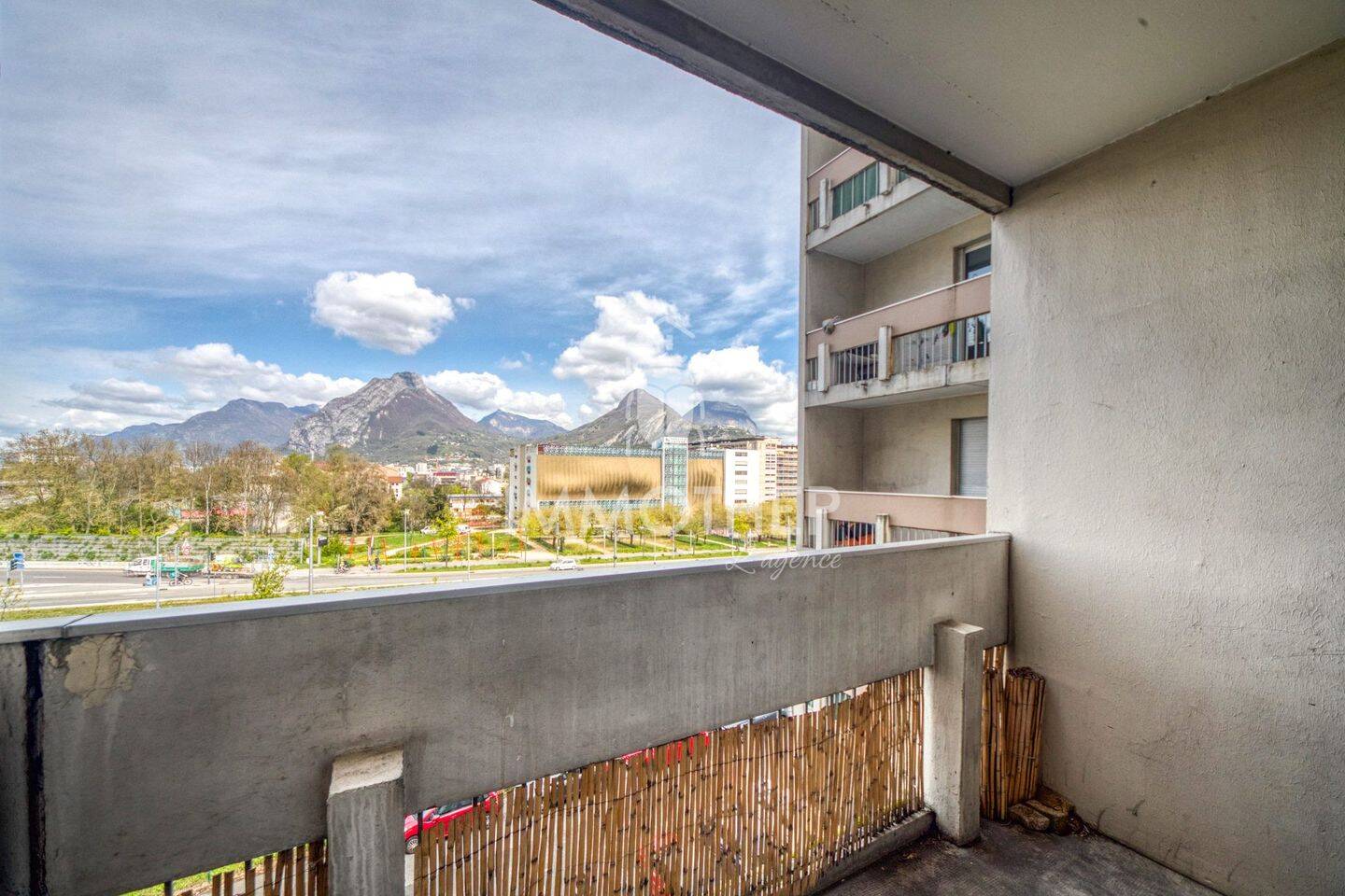 Appartement 1 pièce 49 m² · à Grenoble · 48,6 m² · 84 000 €