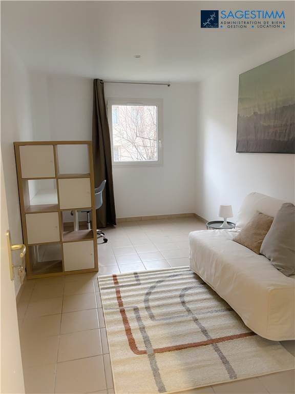 4 pièces 78 m² · à Nîmes · 77,6 m² · 435 €