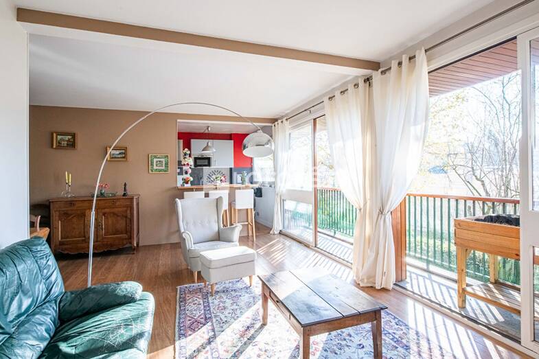 Appartement à vendre 290 000 € 4 pièces 3 chambres 87 m² Étage 1/5 La Jonchère-Les Sablons La Celle Saint Cloud 78170