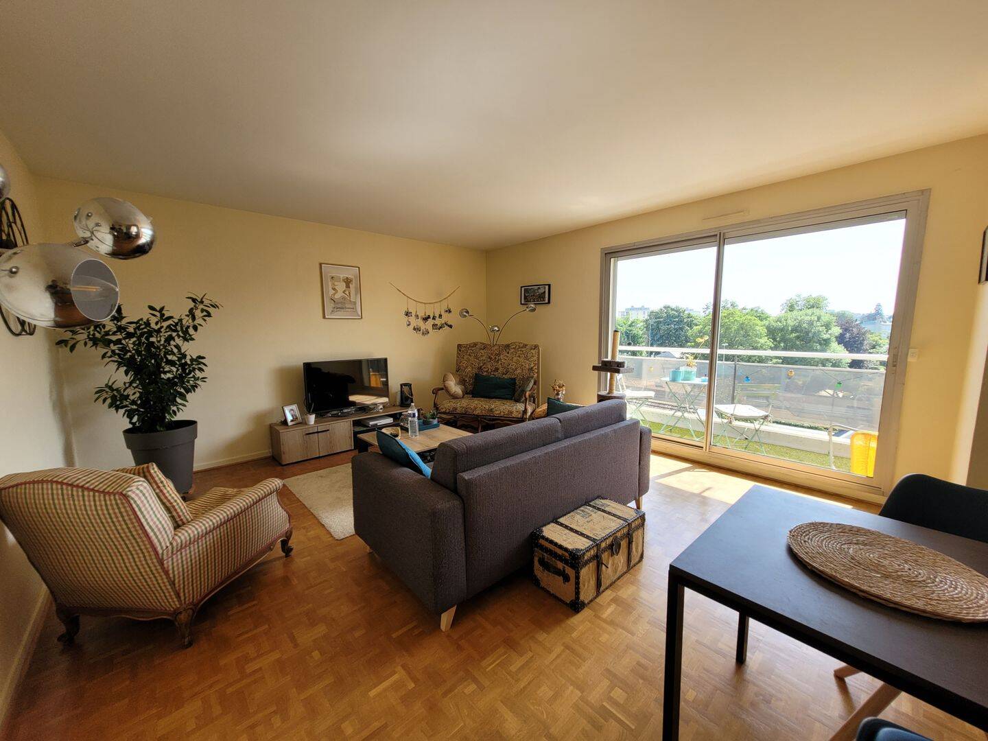 Appartement 3 pièces 91 m² · à Chartres · 91 m² · 970 €