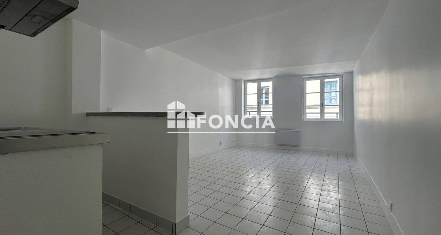 Appartement 1 pièce 25 m² · à Saint-Germain-en-Laye · 24,6 m² · 749 €/mois