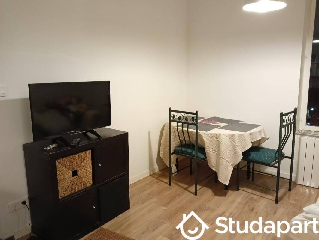 Appartement 4 pièces 48 m² · à Cerdon · 48 m² · 450 €