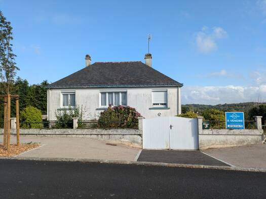 Maison de plain-pied à vendre 118 000 € 3 pièces 2 chambres 65 m² 954 m² de terrain Ploërdut 56160
