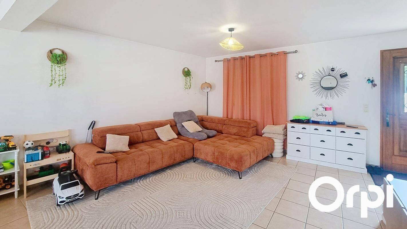 Appartement 4 pièces 111 m² · à Anglards-de-Saint-Flour · 111,1 m² · 650 €