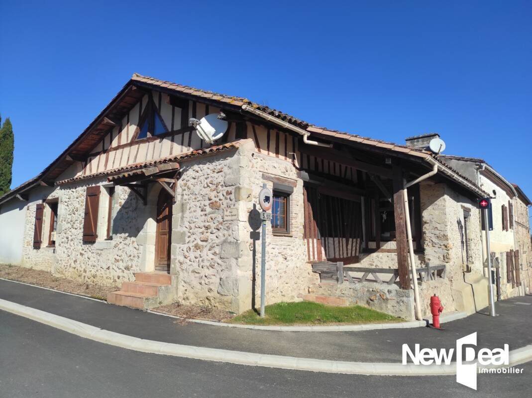 Maison 8 pièces 200 m² · à Pinel-Hauterive · 200 m² · 149 900 €