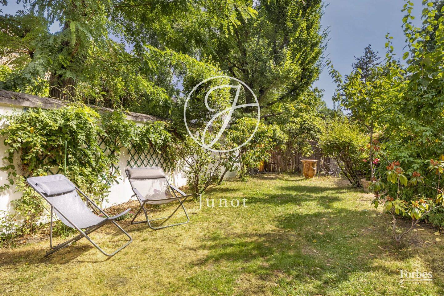 Appartement 7 pièces 170 m² · à Asnières-sur-Seine · 170,4 m² · 3 800 €