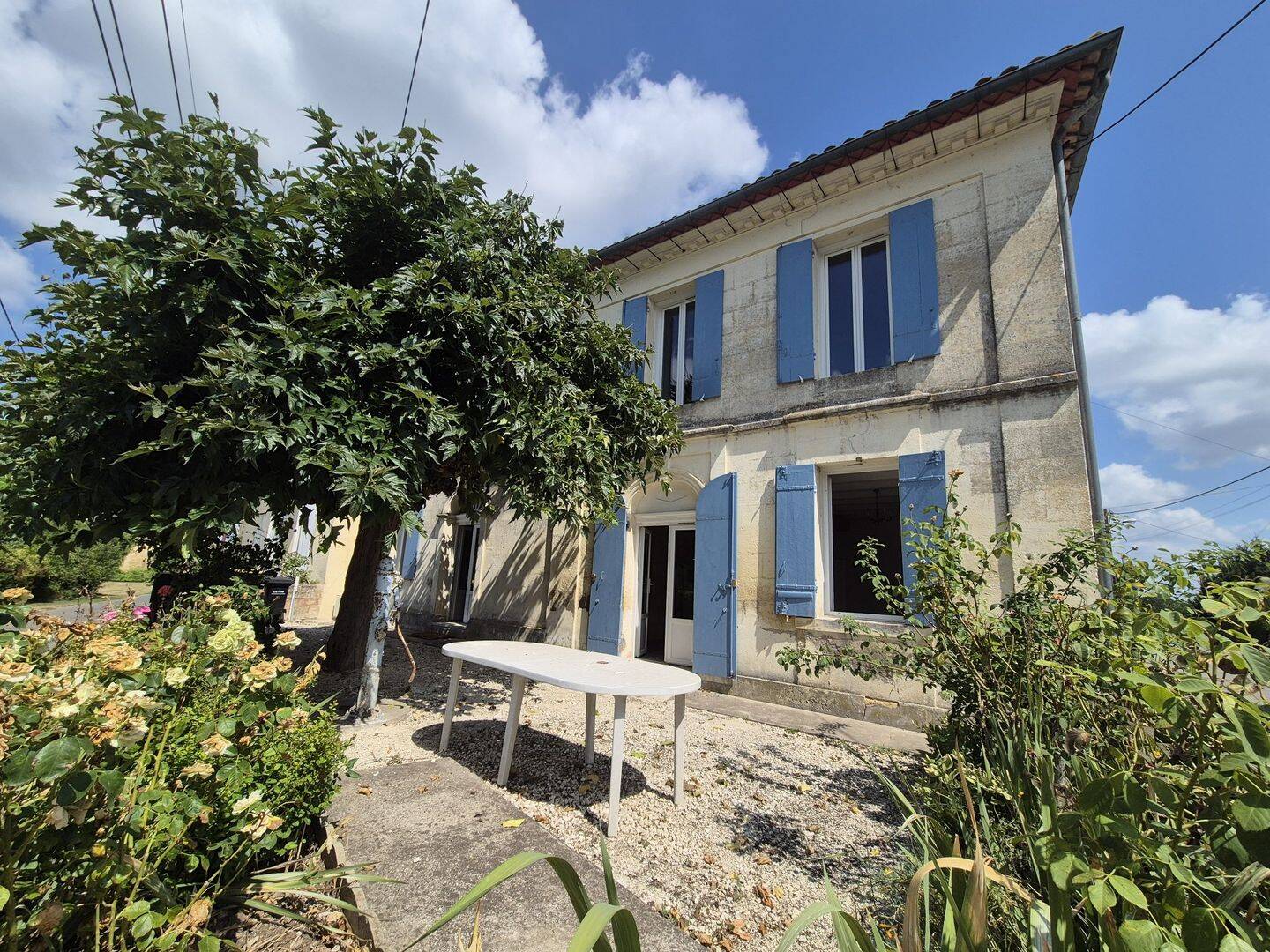Maison 8 pièces 190 m² · à Sainte-Terre · 190 m² · 225 000 €