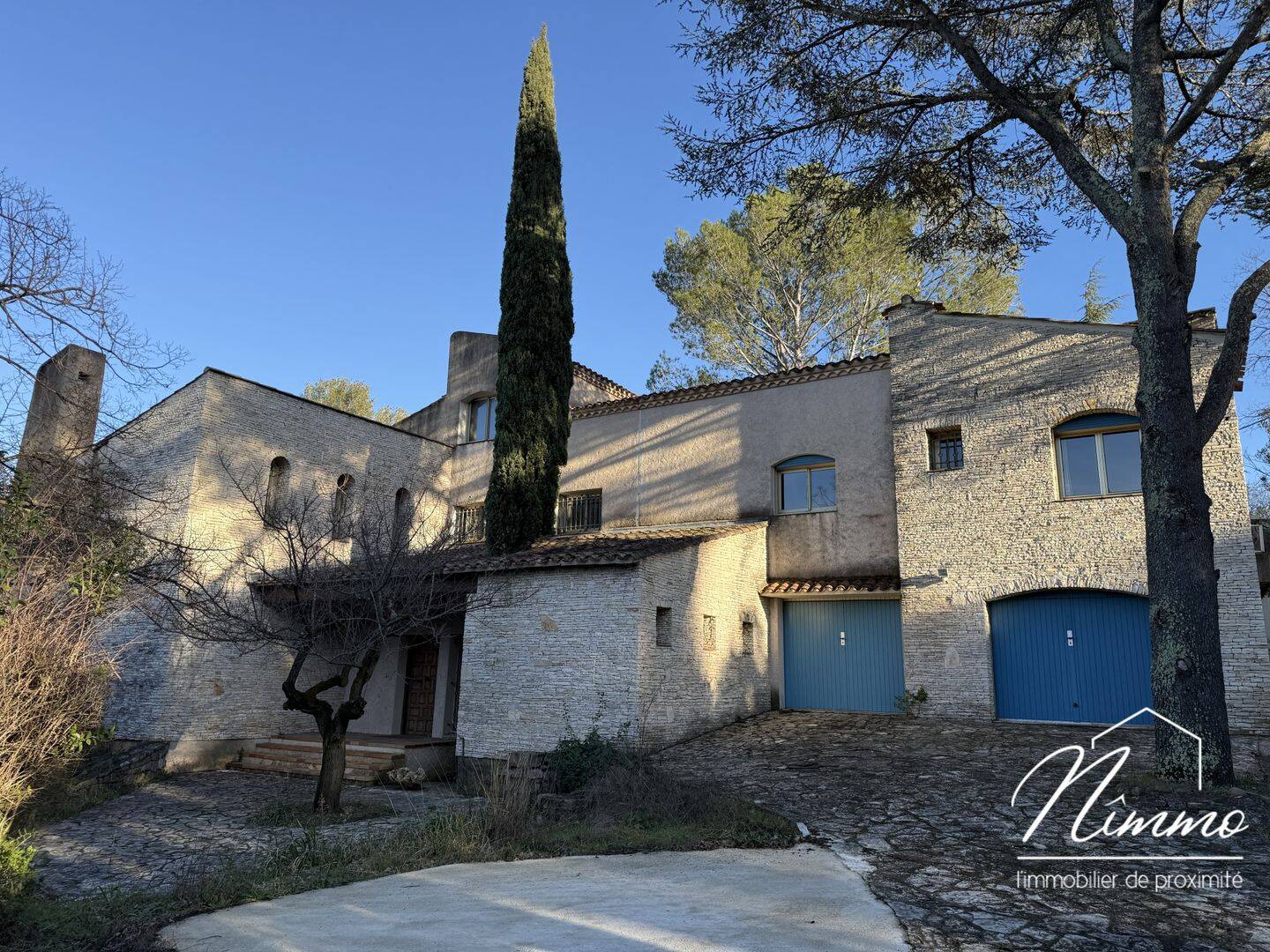 Maison 9 pièces 390 m² · à Nîmes · 390 m² · 524 000 €