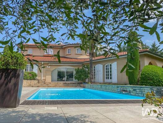 Maison à vendre 995 000 € 6 pièces 5 chambres 284 m² 1 666 m² de terrain Le Village Saint-Priest 69800