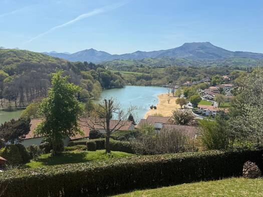 Maison à vendre 720 000 € 5 pièces 4 chambres 158 m² 1 180 m² de terrain Saint-Pée-sur-Nivelle 64310