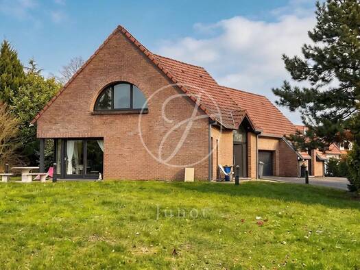 Maison à vendre 572 000 € 5 pièces 4 chambres 179,9 m² Dronckaert-Risquons Tout Neuville-en-Ferrain 59960