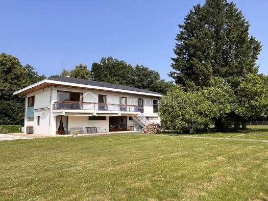 Maison à vendre 550 000 € 8 pièces 4 chambres 300 m² 2 000 m² de terrain Baudières Bourg-en-Bresse 01000