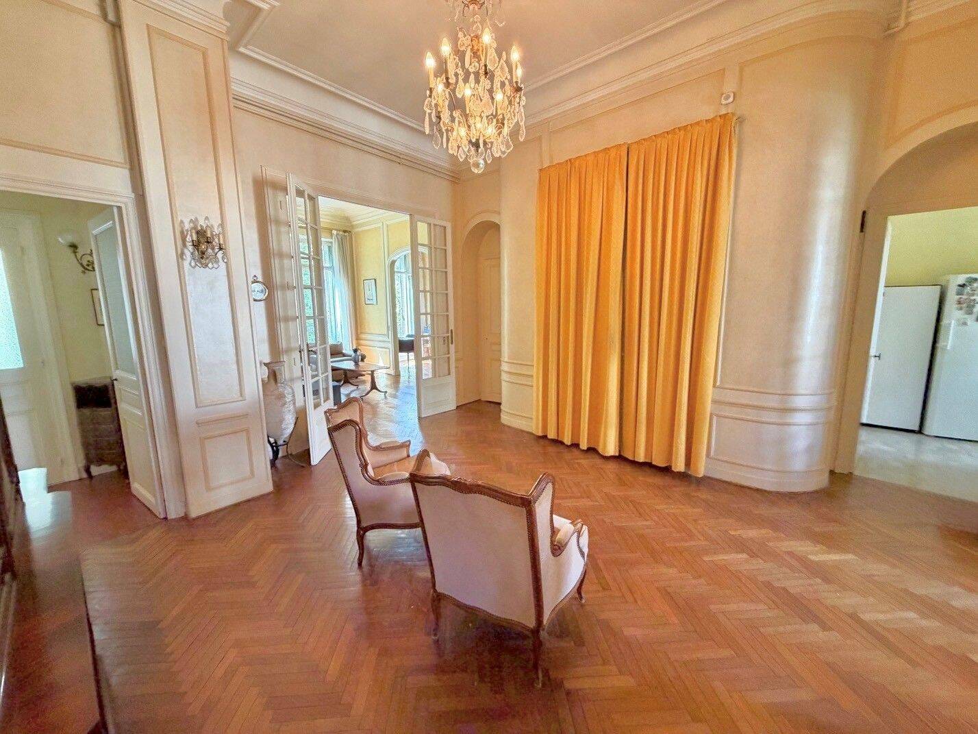 Appartement 5 pièces 170 m² · à Marseille 1er Arrondissement · 170,4 m² · 650 000 €