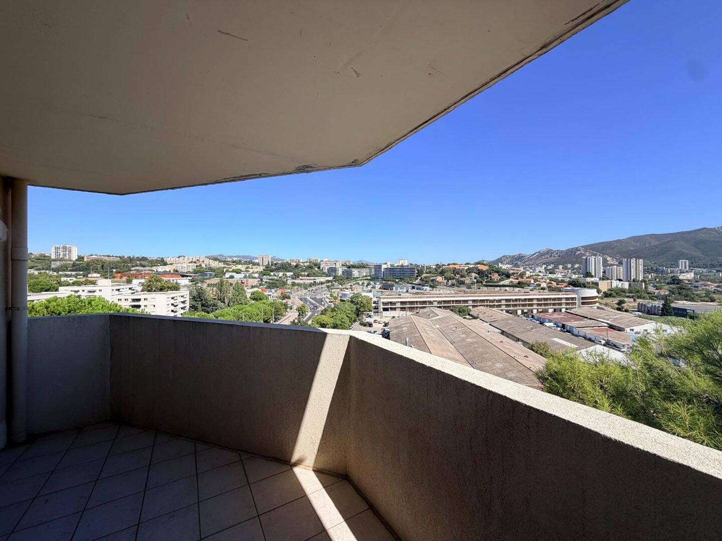 Appartement 4 pièces 89 m² · à Marseille 5ème Arrondissement · 89,1 m² · 1 370 €/mois