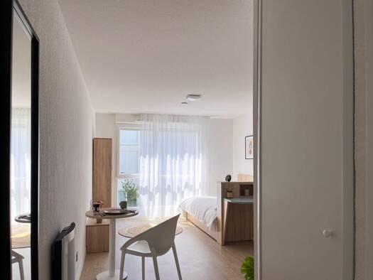 Appartement à louer 603 € 1 pièce 21 m² Les Izards Toulouse 31200