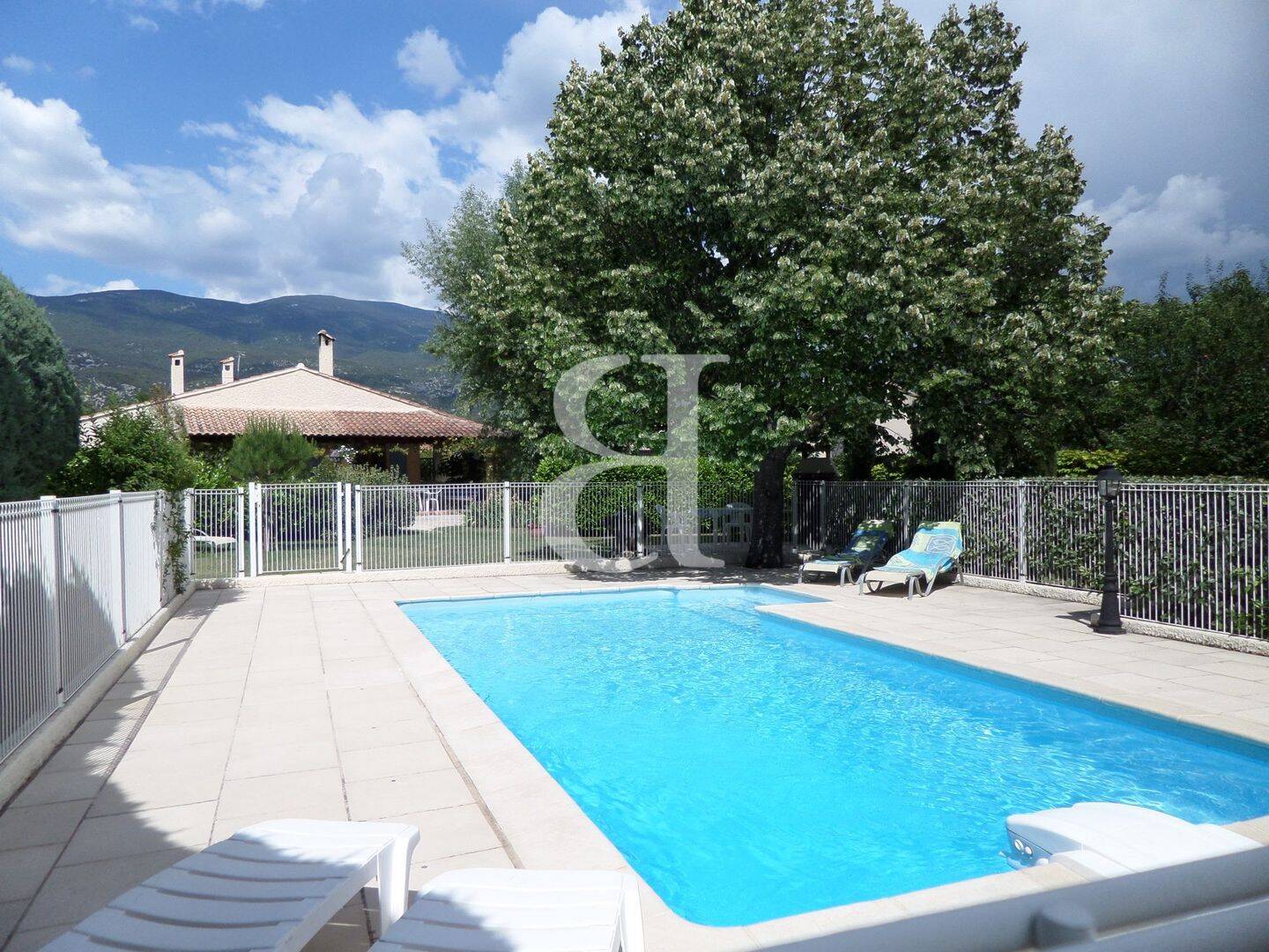 Maison 4 pièces 80 m² · à Bédoin · 80 m² · 436 000 €