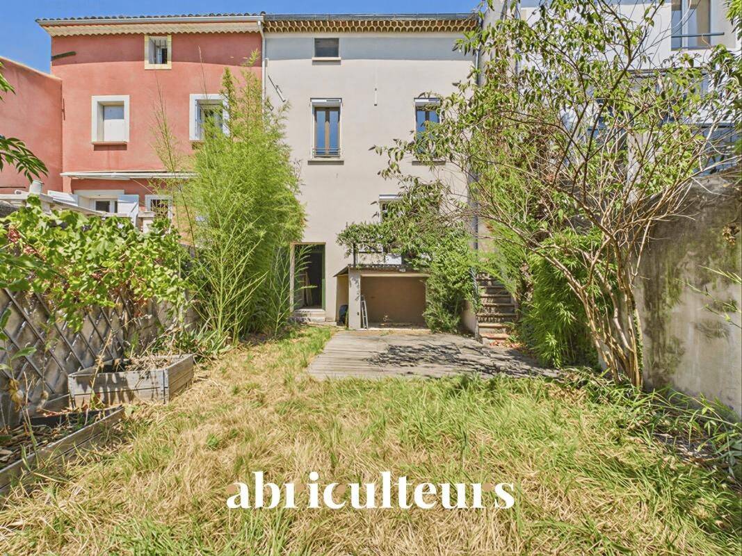 Maison 4 pièces 127 m² · à Saint-Cannat · 127 m² · 420 000 €