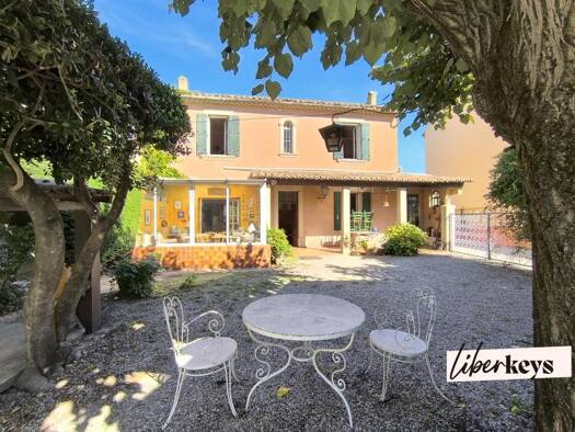 Maison à vendre 375 000 € 5 pièces 2 chambres 121,6 m² 740 m² de terrain Les Orchidees Le Pontet 84130